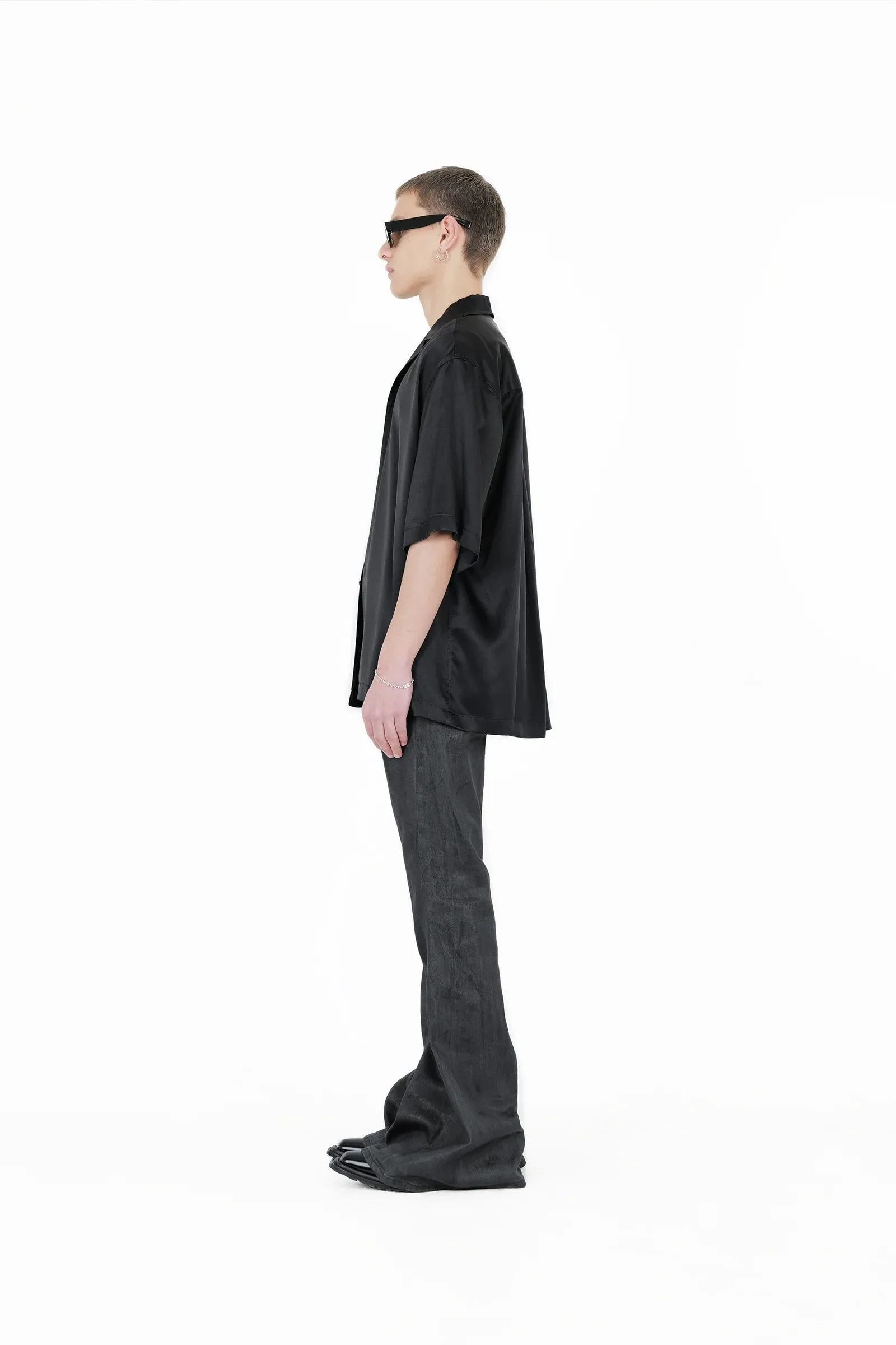 DET BLEV SENT - Men Silk Short Sleeve Shirt