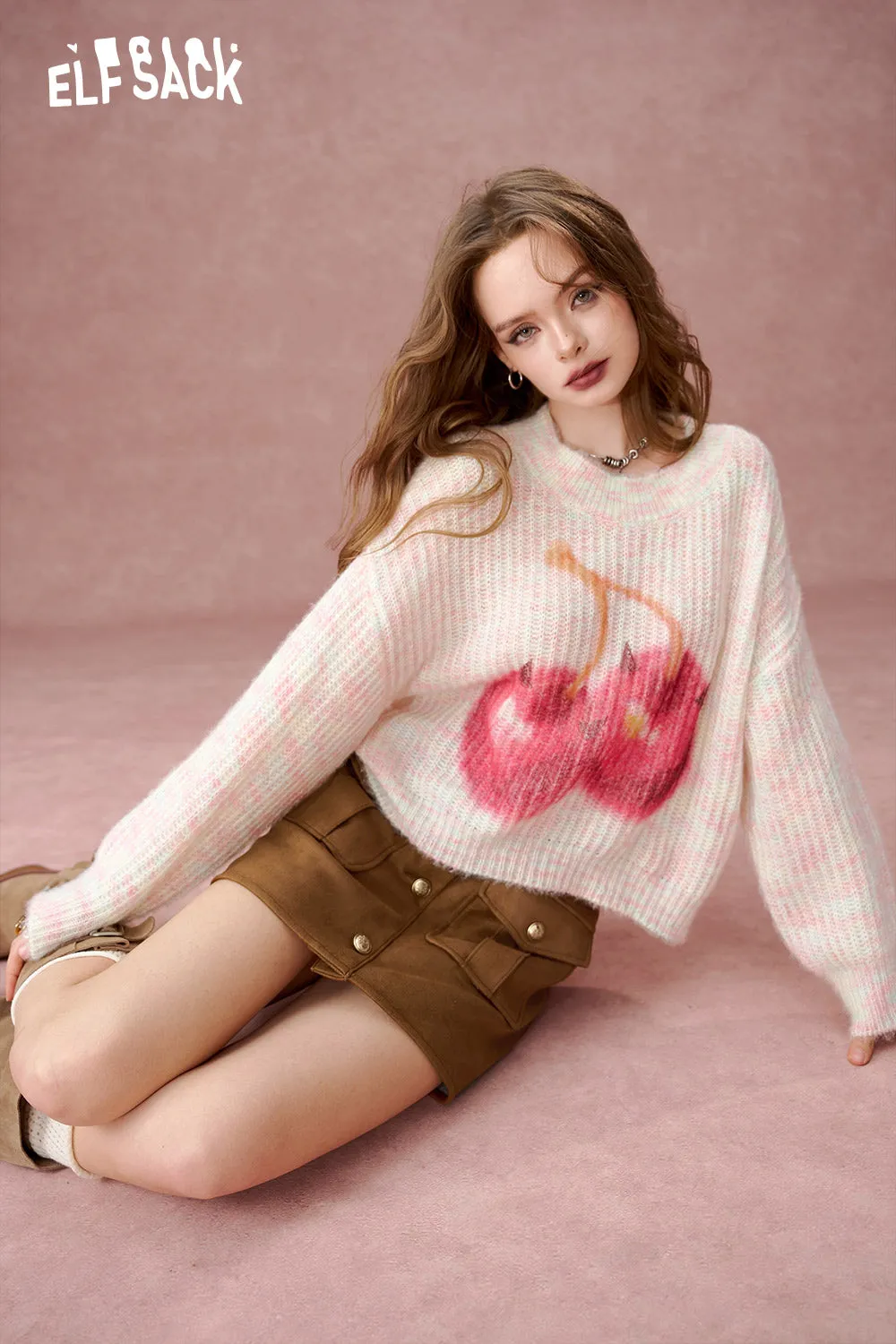 ELFSACK 2024 Autumn New Arrivals Colorful cherry print round neck sweater for women, sweet loose short sweater