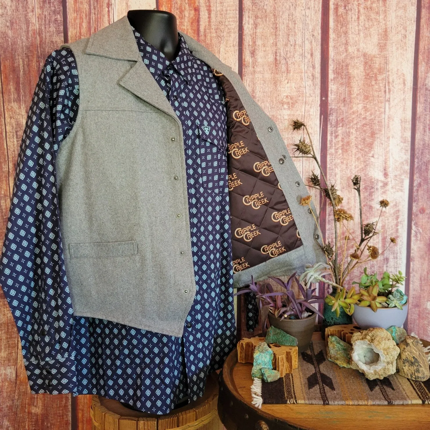 Men's Wool Concealed Carry Snap Front Vest by Cripple Creek CR39066