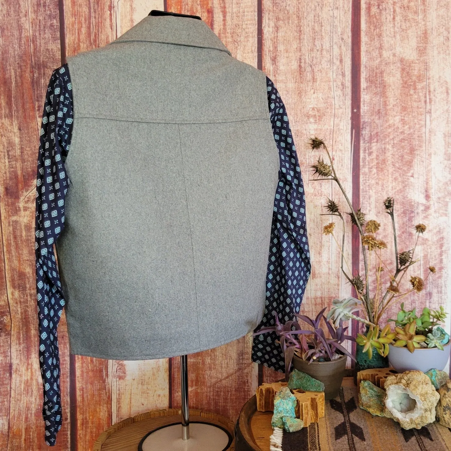Men's Wool Concealed Carry Snap Front Vest by Cripple Creek CR39066