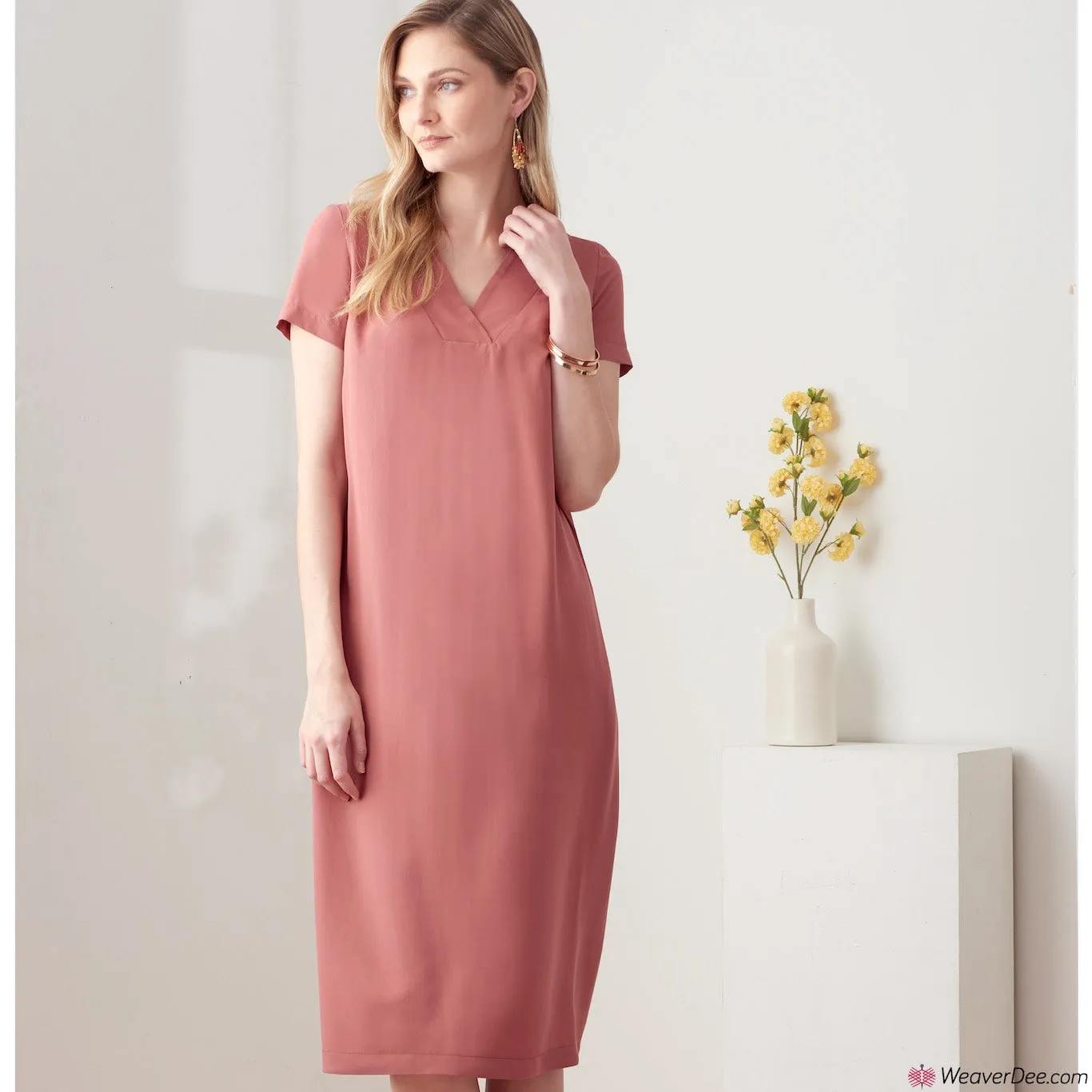 Simplicity Pattern S9262 Misses' V-neckline Shift Dresses